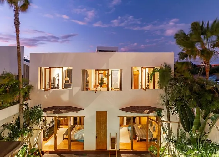 Lovely 4br Rooftop Sunset - Seminyak Kerobokan