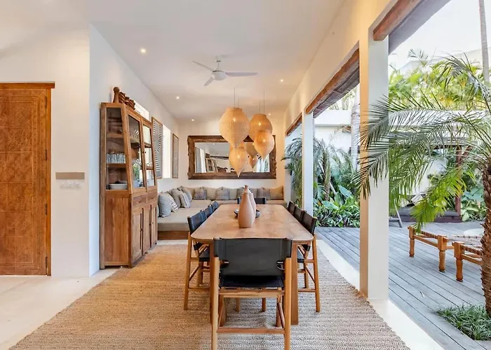 Lovely 4br Rooftop Sunset - Seminyak Ferienhaus