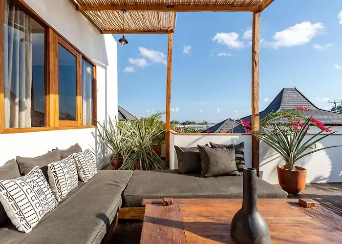Lovely 4br Rooftop Sunset - Seminyak